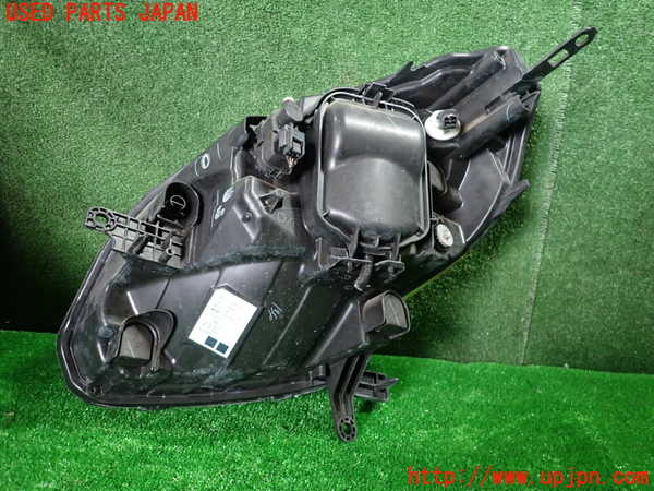 1UPJ-9231431130]ルノー・カングー(KWK4M)右ヘッドライト ハロゲン 中古_3