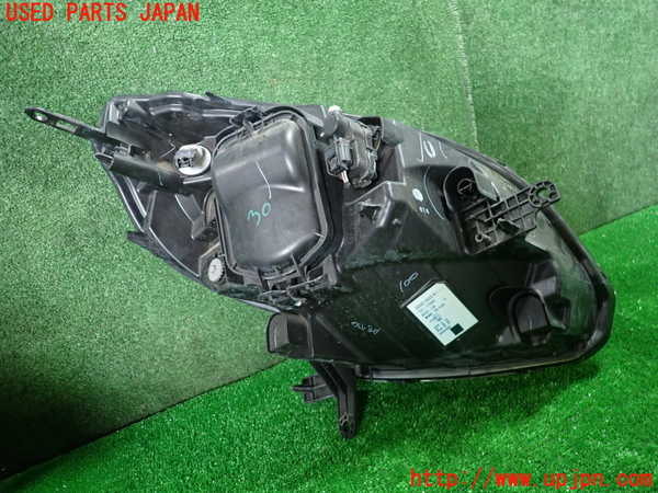 1UPJ-9231431132]ルノー・カングー(KWK4M)左ヘッドライト ハロゲン 中古_3