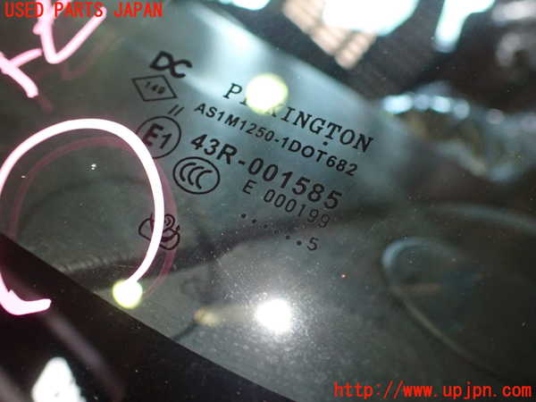 1UPJ-9231431195]ルノー・カングー(KWK4M)フロントガラス M1250 中古_4