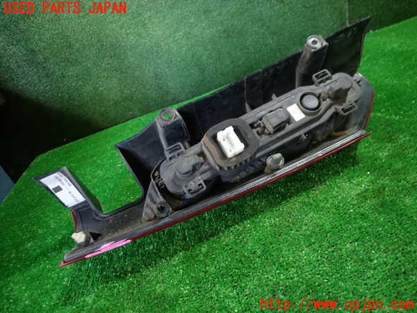 1UPJ-9231431530]ルノー・カングー(KWK4M)右テールランプ 中古_4