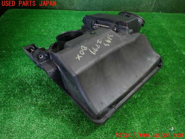 1UPJ-9231432560]ルノー・カングー(KWK4M)エアクリーナーボックス 中古_2