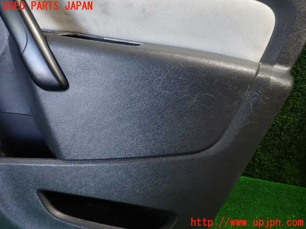 1UPJ-9231431234]ルノー・カングー(KWK4M)右前ドア内張り 中古_4