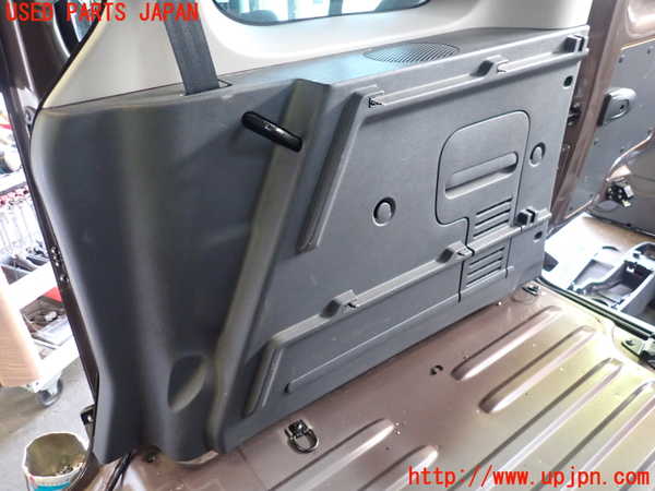 1UPJ-9231437675]ルノー・カングー(KWK4M)右リアピラートリム 中古_3