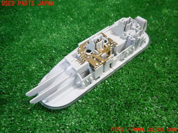 1UPJ-9231436411]ルノー・カングー(KWK4M)ルームランプ1 (１列目) 中古_2