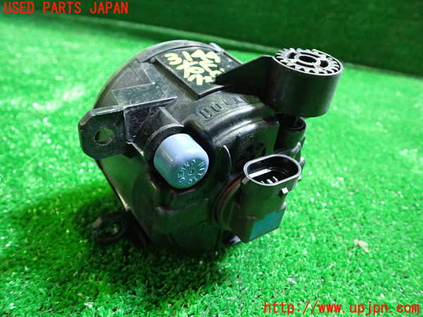 1UPJ-9231441180]フィアット・500X(33414)右フォグ 中古_3