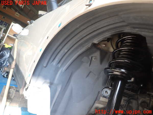 1UPJ-9231441090]フィアット・500X(33414)右前フェンダーライナー 中古_2