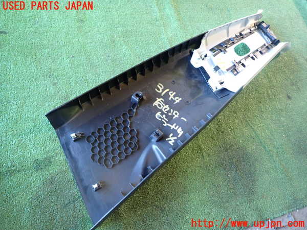 1UPJ-9231447665]フィアット・500X(33414)右センターピラートリム 中古_5