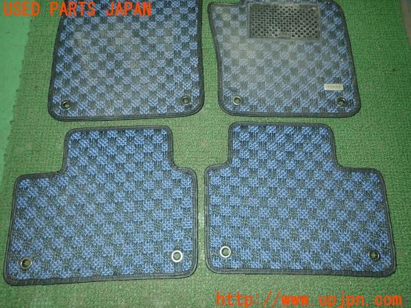3UPJ=9231450629]ボルボ V60(ZB420)純正 KARO カロ フロアマット 4枚セット 中古_3