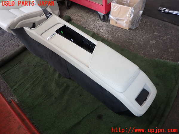 2UPJ-9231457540]ボルボ・V60(ZB420)センターコンソール 中古_2