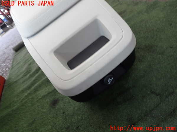 2UPJ-9231457540]ボルボ・V60(ZB420)センターコンソール 中古_4