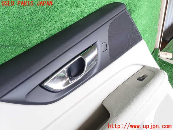 2UPJ-9231451324]ボルボ・V60(ZB420)左後ドア内張り 中古_2