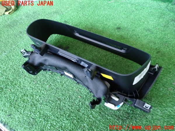 2UPJ-9231457510]ボルボ・V60(ZB420)メーターフード 中古_3