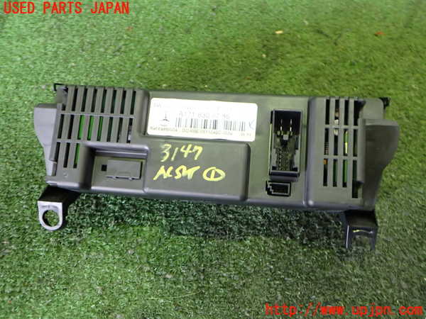 2UPJ-9231476066]ベンツ SLK200 コンプレッサー(171442)エアコンスイッチ1 中古_3