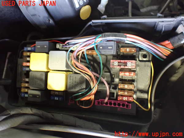 2UPJ-9231476741]ベンツ SLK200 コンプレッサー(171442)ヒューズボックス1 中古_2