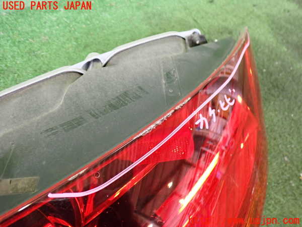 2UPJ-9231481530]アウディ・TT クーペ(8JBUBF)右テールランプ 中古_2