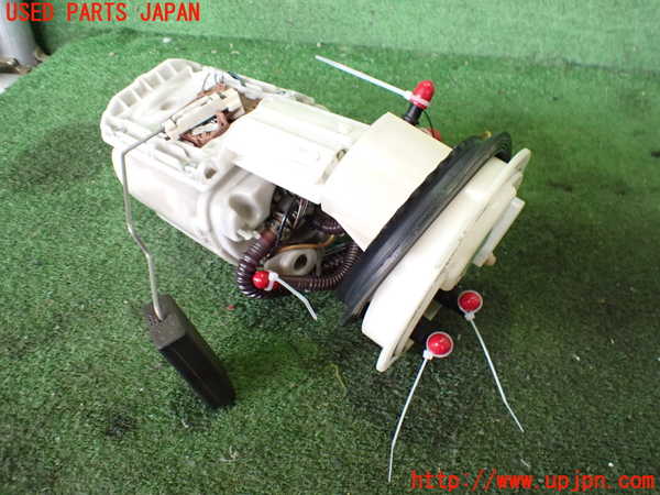 2UPJ-9231482510]アウディ・TT クーペ(8JBUBF)燃料ポンプ 中古_2