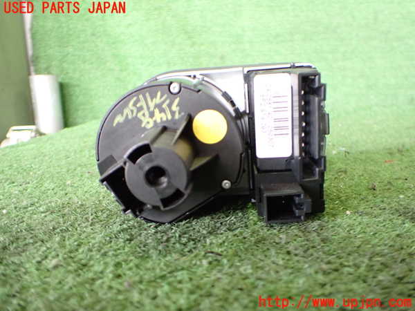 2UPJ-9231486285]アウディ・TT クーペ(8JBUBF)ライトスイッチ 中古_3