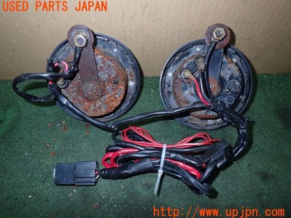 3UPJ=9231500563]三菱 ジープ(J53)BOSCH ボッシュ ホーン クラクション 社外エンブレム付き 中古_3