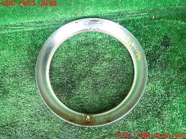 1UPJ-9231501142]三菱ジープ(J53)左ヘッドライトリム 中古_2