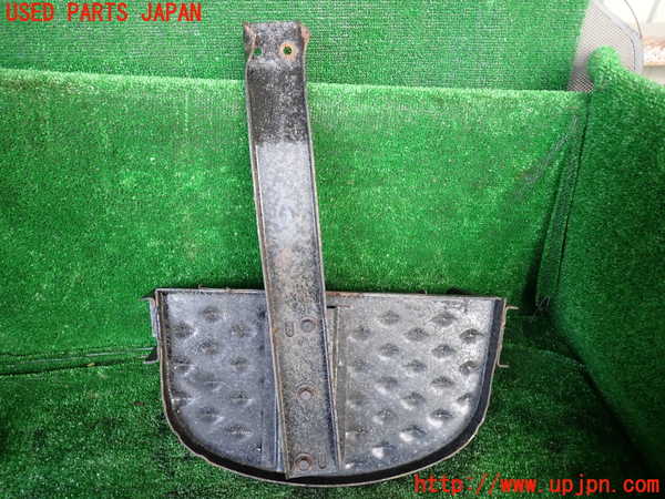 1UPJ-9231501390]三菱ジープ(J53)右サイドステップ 中古_2