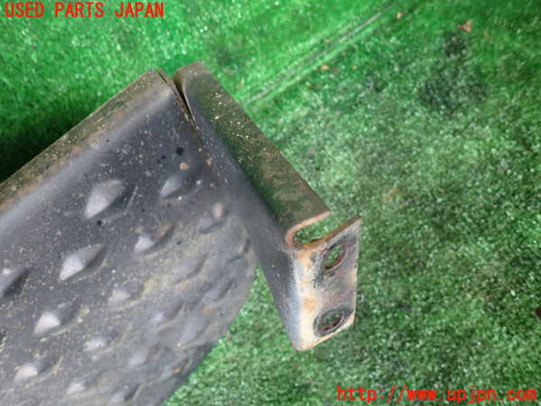 1UPJ-9231501392]三菱ジープ(J53)左サイドステップ 中古_4