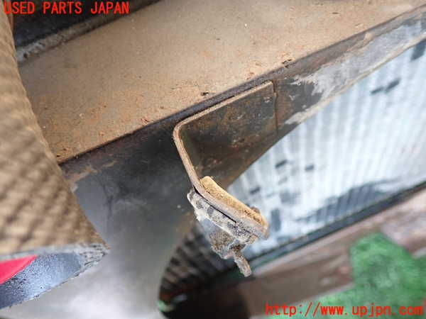 1UPJ-9231502321]三菱ジープ(J53)ラジエーター1 中古_2
