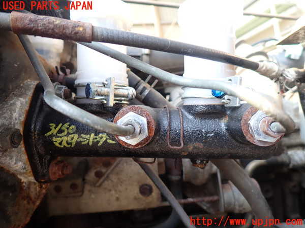 1UPJ-9231504050]三菱ジープ(J53)ブレーキマスターシリンダー 中古_3