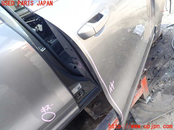 1UPJ-9231511230]ポルシェ・カイエン(92AM5502)右前ドア M35 中古_3