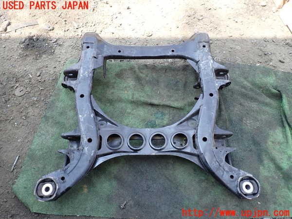 1UPJ-9231515285]ポルシェ・カイエン(92AM5502)フロントメンバー 中古_4