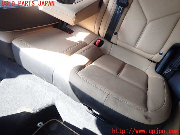 1UPJ-9231517175]ポルシェ・カイエン(92AM5502)左2列目シート 中古_3