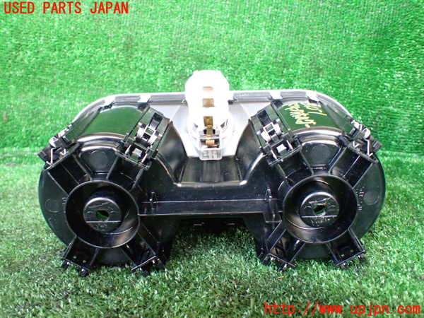 1UPJ-9231517810]ポルシェ・カイエン(92AM5502)ドリンクホルダー 中古_2