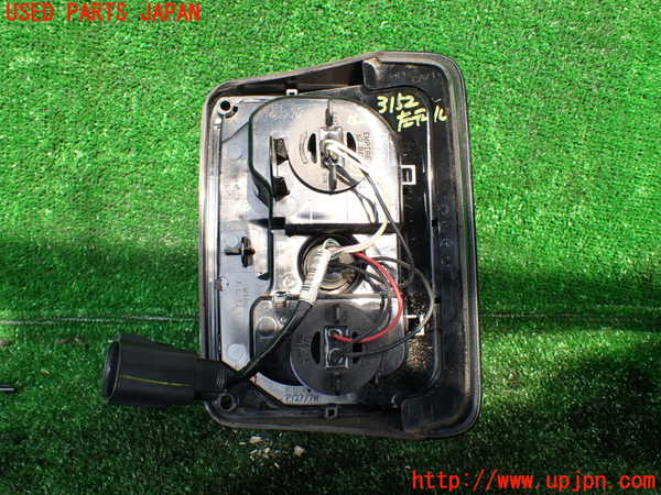 1UPJ-9231521536]ジープ・ラングラー アンリミテッド(JK36L)左テールランプ 中古_3