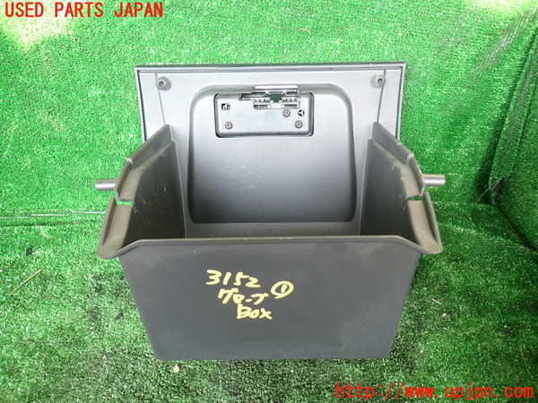 1UPJ-9231527516]ジープ・ラングラー アンリミテッド(JK36L)グローブボックス1 中古_4