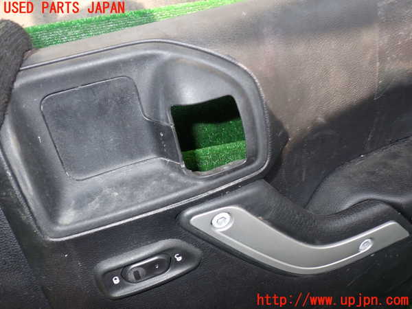1UPJ-9231521234]ジープ・ラングラー アンリミテッド(JK36L)右前ドア内張り 中古_2