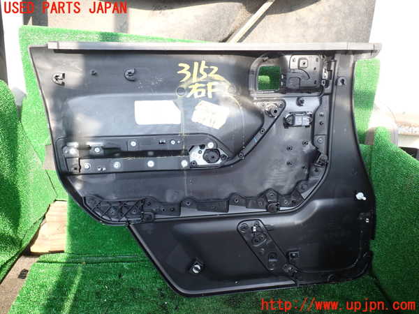 1UPJ-9231521234]ジープ・ラングラー アンリミテッド(JK36L)右前ドア内張り 中古_4