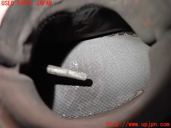 1UPJ-9231532661]ハイラックスサーフ N130系 4ドア(VZN130G)触媒1 中古_3