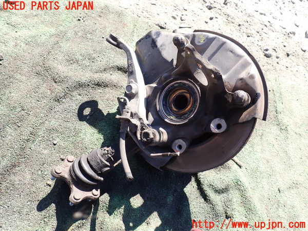 1UPJ-9231534295]ハイラックスサーフ N130系 4ドア(VZN130G)左フロントナックルハブ 中古_2