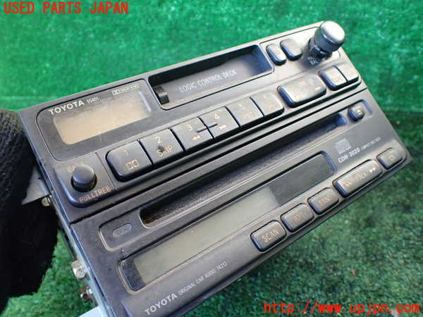 1UPJ-9231536495]ハイラックスサーフ N130系 4ドア(VZN130G)CD&カセットプレイヤー 中古_2