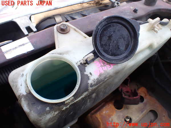 1UPJ-9231536791]ハイラックスサーフ N130系 4ドア(VZN130G)ウォッシャータンク1 中古_2