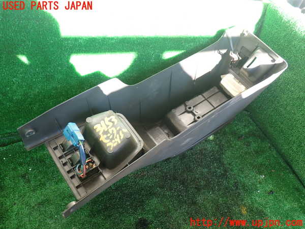 1UPJ-9231537540]ハイラックスサーフ N130系 4ドア(VZN130G)センターコンソール 中古_5