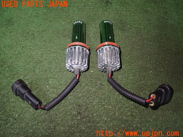 3UPJ=9231550505]ヴォクシー(ZRR80W)KOITO LEDバルブ フォグランプ 12V 7W 中古_2