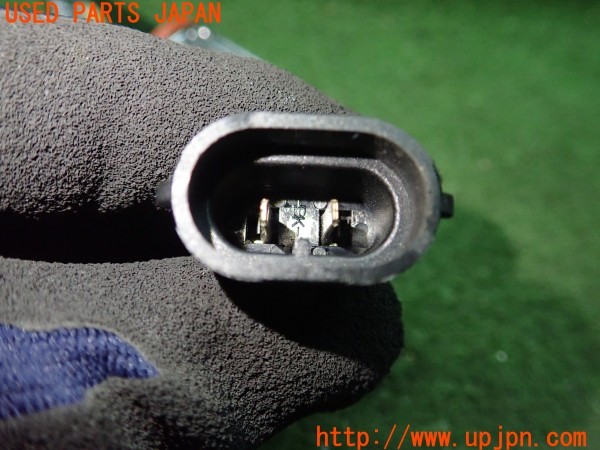 3UPJ=9231550505]ヴォクシー(ZRR80W)KOITO LEDバルブ フォグランプ 12V 7W 中古_5