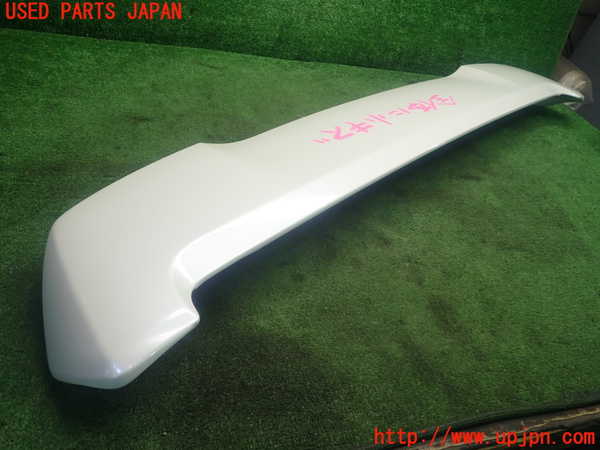 1UPJ-9231551520]ヴォクシー(ノア)(ZRR80W)リアスポイラー 中古_2