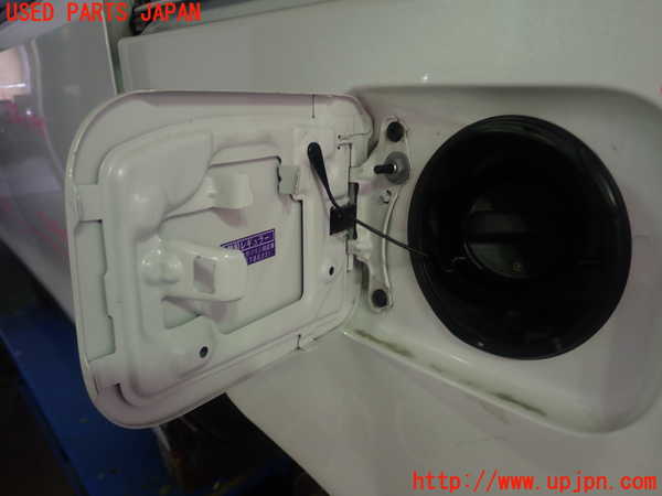 1UPJ-9231551690]ヴォクシー(ノア)(ZRR80W)フューエルリッド 中古_2