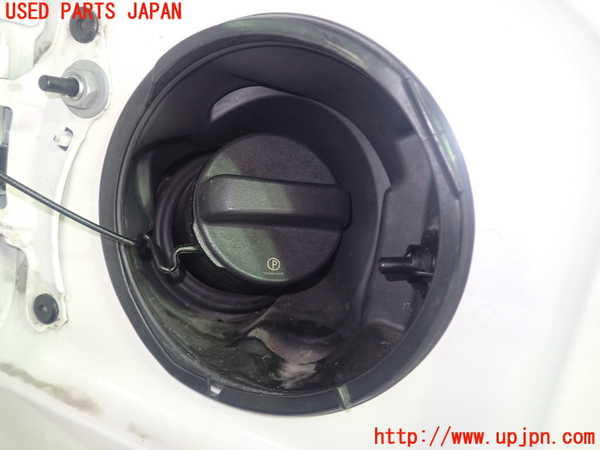 1UPJ-9231551690]ヴォクシー(ノア)(ZRR80W)フューエルリッド 中古_3