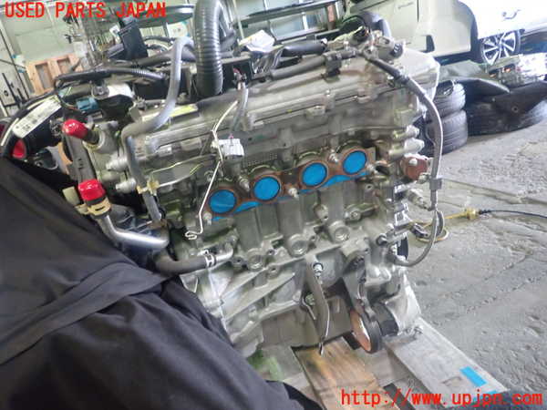 1UPJ-9231552010]ヴォクシー(ノア)(ZRR80W)エンジン 3ZR-FAE 中古_3