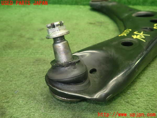 1UPJ-9231555176]ヴォクシー(ノア)(ZRR80W)右フロントロアアーム1 中古_3