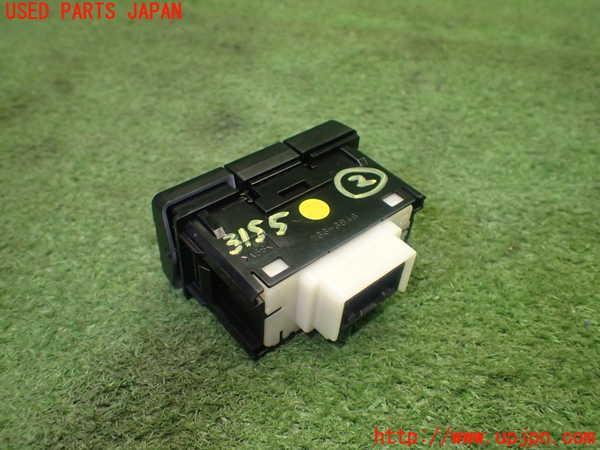 1UPJ-9231556307]ヴォクシー(ノア)(ZRR80W)スイッチ2(スライドドア　パワードア) 中古_3