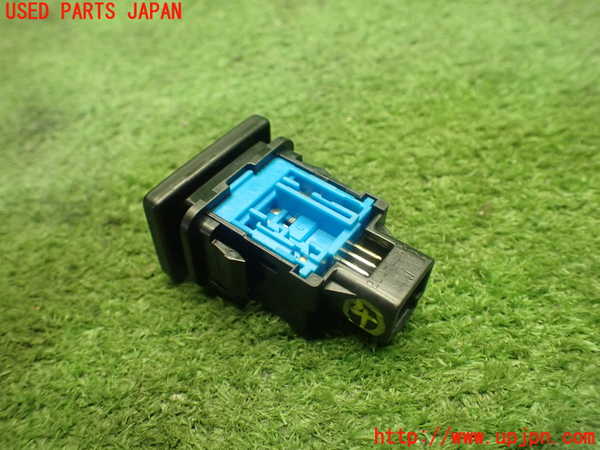 1UPJ-9231556309]ヴォクシー(ノア)(ZRR80W)スイッチ4(アイドリングストップOFF) 中古_3