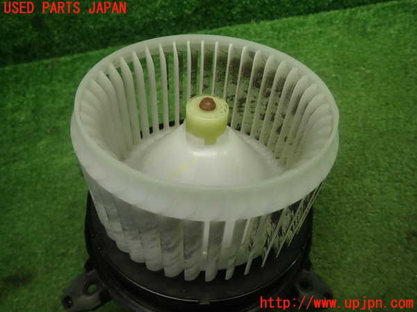 1UPJ-9231556095]ヴォクシー(ノア)(ZRR80W)ブロアファン(ブロアーファン) 中古_3